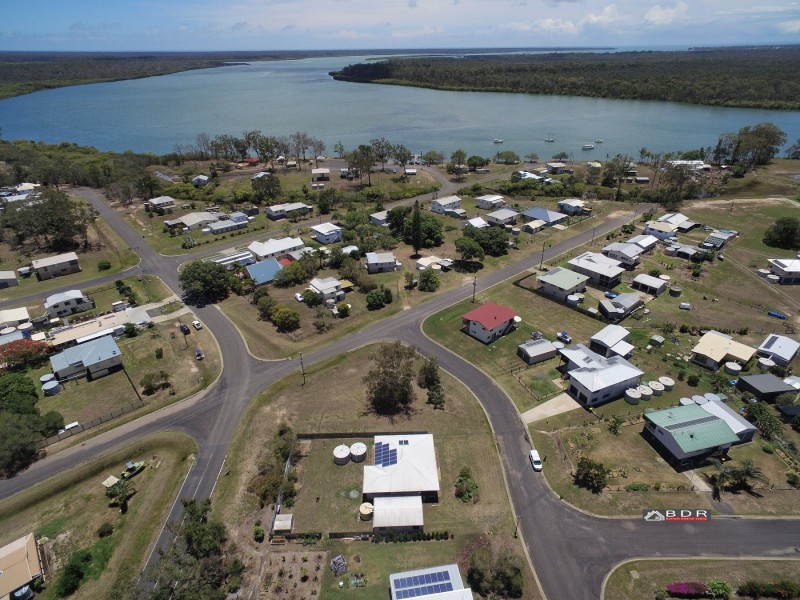 4 Burrumba Drive, Buxton QLD 4660