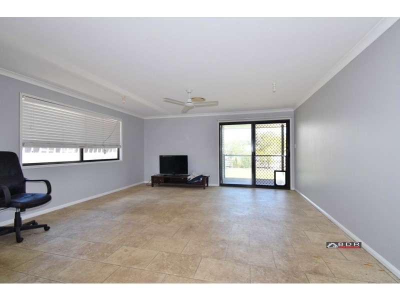 4 Burrumba Drive, Buxton QLD 4660