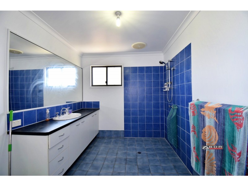 4 Burrumba Drive, Buxton QLD 4660