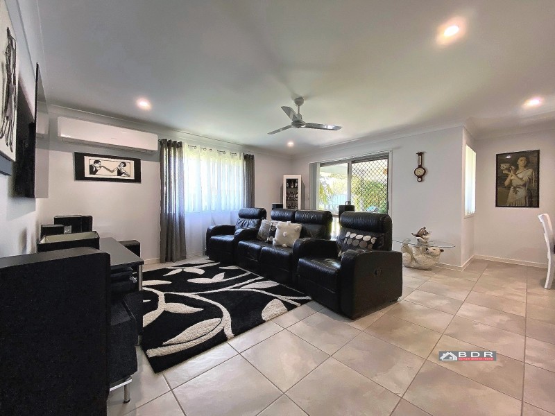 11 Honey Myrtle Cl, Burrum Heads QLD 4659