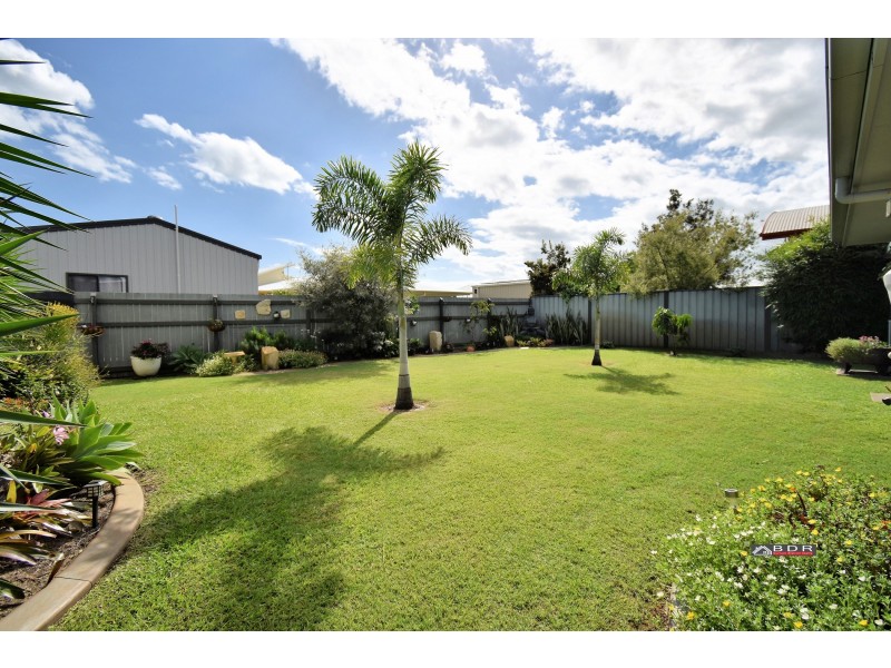 11 Honey Myrtle Cl, Burrum Heads QLD 4659