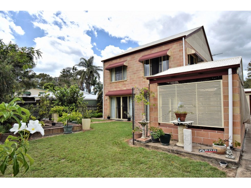 17 Kingfisher Parade, Toogoom QLD 4655