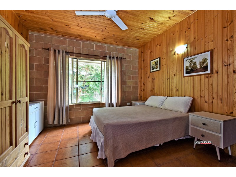 17 Kingfisher Parade, Toogoom QLD 4655