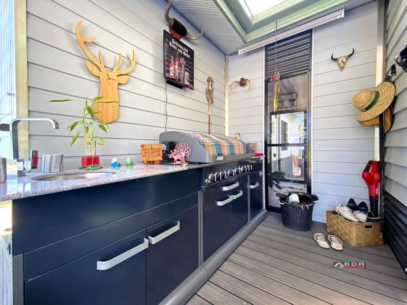 11 Jacqueline Dr, Pacific Haven QLD 4659