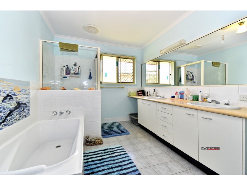 5 Burrumba Drive, Buxton QLD 4660