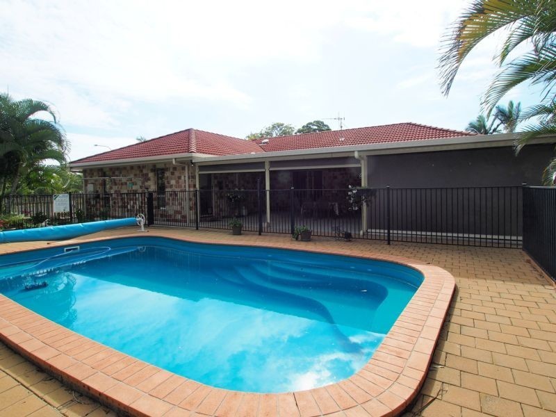 11 Jarrah crt, Burrum Heads QLD 4659