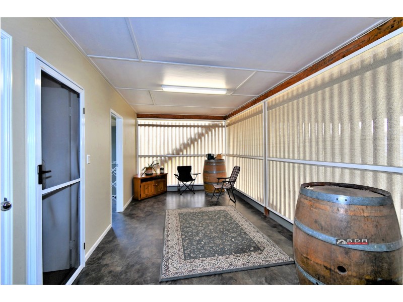27 Watkins Street, Buxton QLD 4660