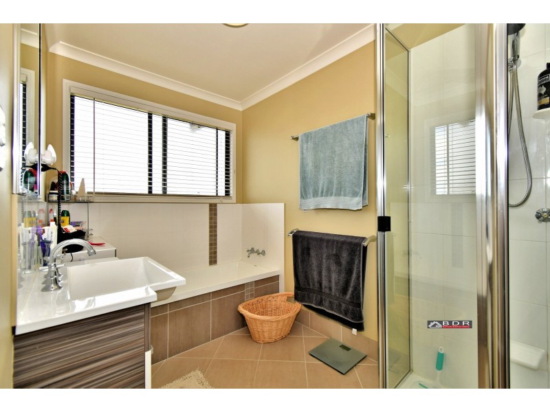 27 Watkins Street, Buxton QLD 4660