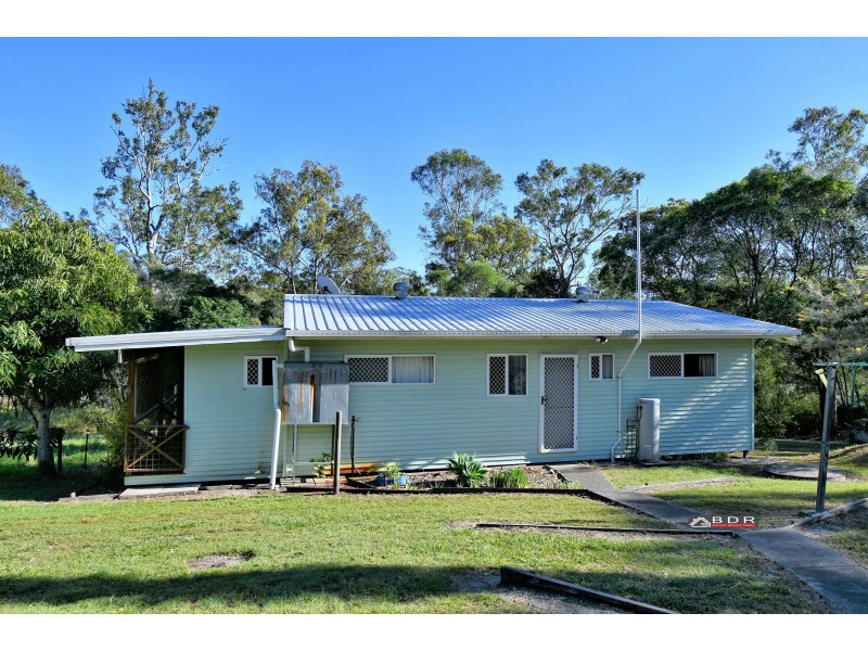 10 Newcastle Street, Burrum Town QLD 4659
