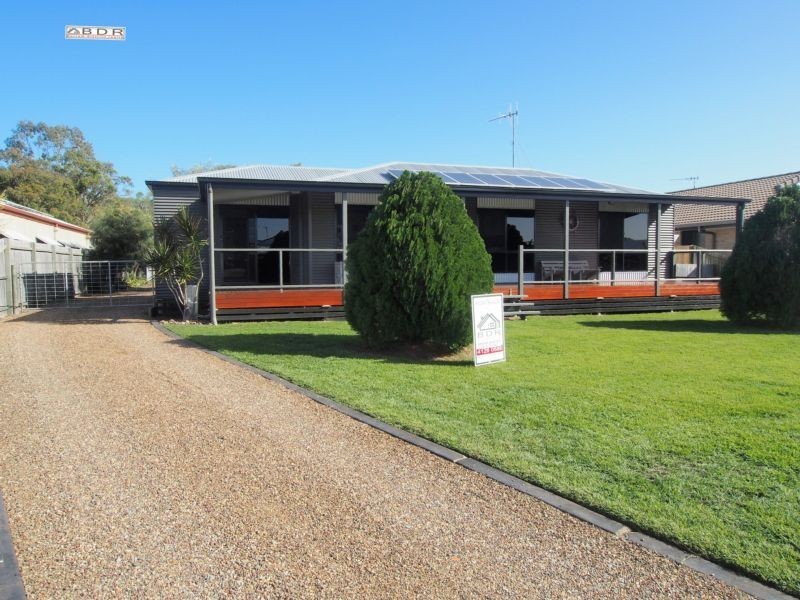 5 Lakes Boulevard, Burrum Heads QLD 4659