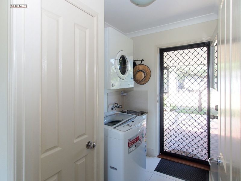 5 Lakes Boulevard, Burrum Heads QLD 4659