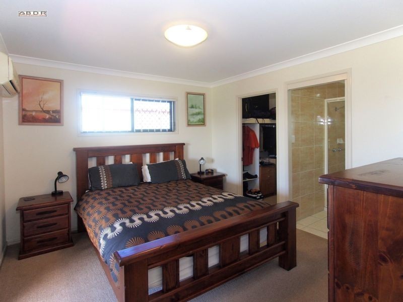 5 Lakes Boulevard, Burrum Heads QLD 4659