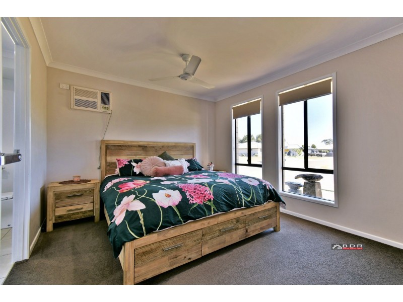 1 Cowrie Crt, Burrum Heads QLD 4659