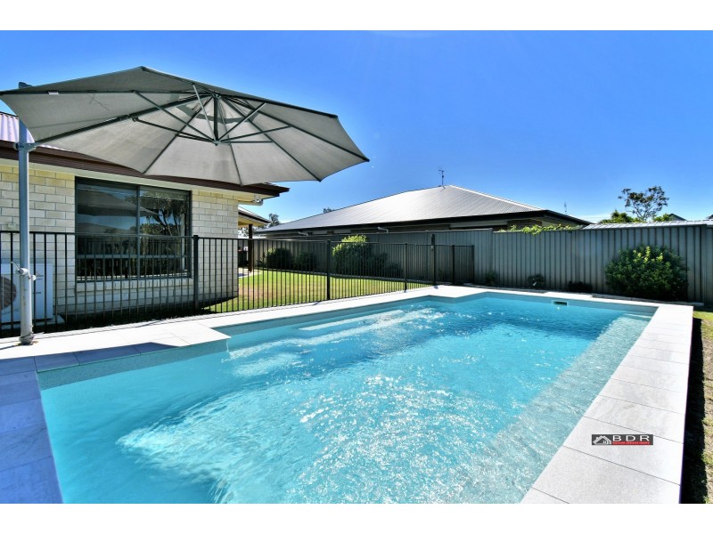 1 Cowrie Crt, Burrum Heads QLD 4659