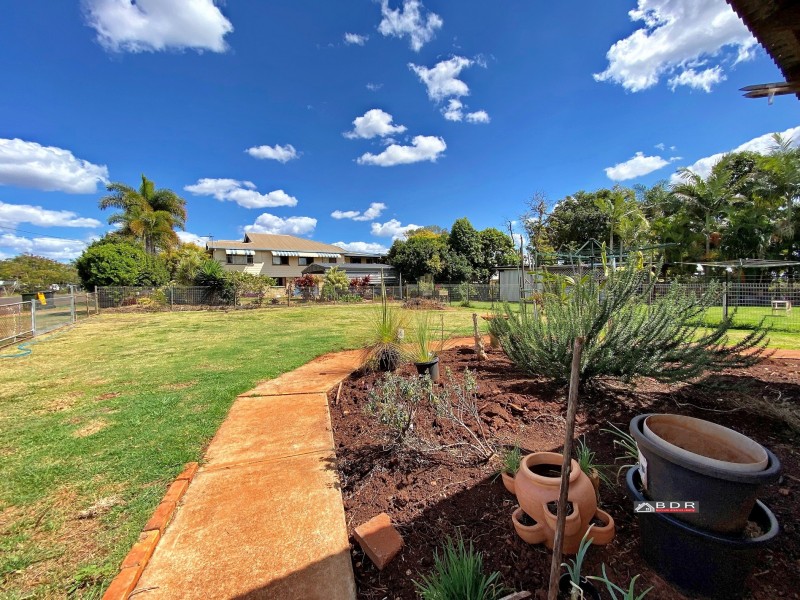 8 Ridgway Street, Childers QLD 4660