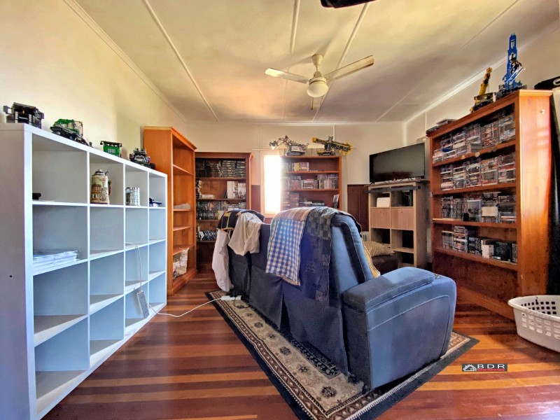 8 Ridgway Street, Childers QLD 4660