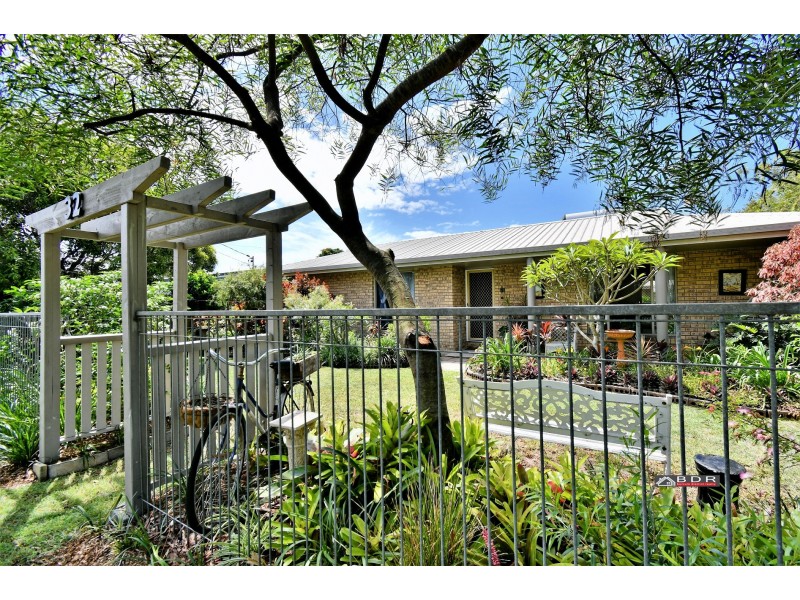 32 Riverview Drive, Burrum Heads QLD 4659