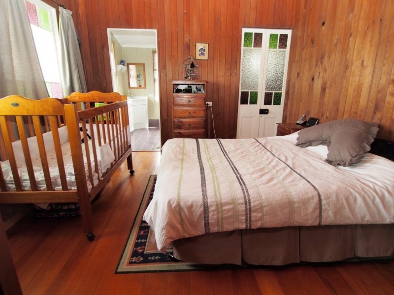 28 King St, Howard QLD 4659