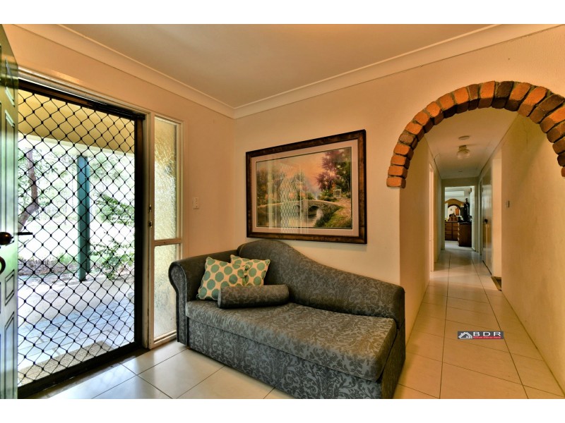 1 Brenda Court, Torbanlea QLD 4662