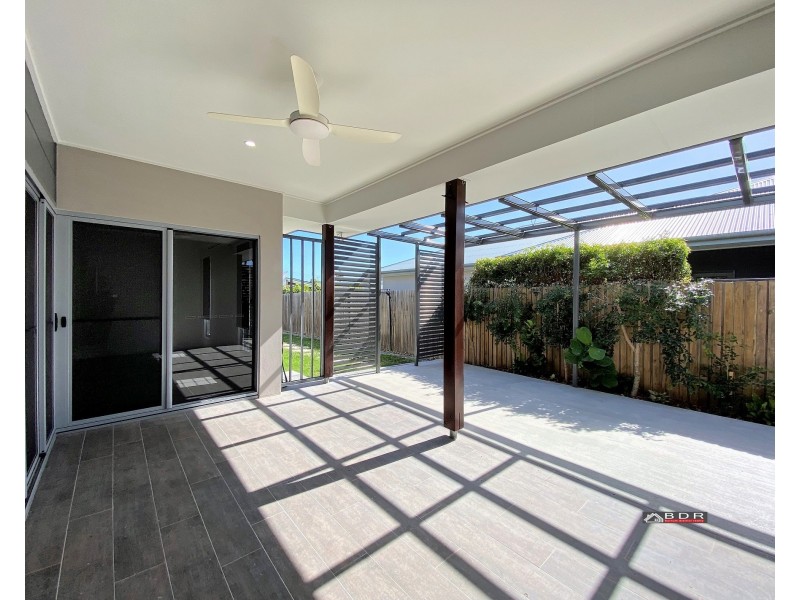 8/18 Hoffman Street, Burrum Heads QLD 4659