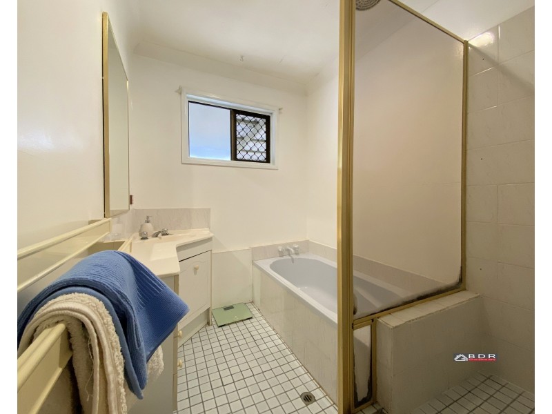 57-59 James St, Howard QLD 4659