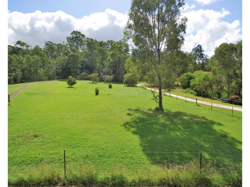 32 Lake View Drive, Apple Tree Creek QLD 4660