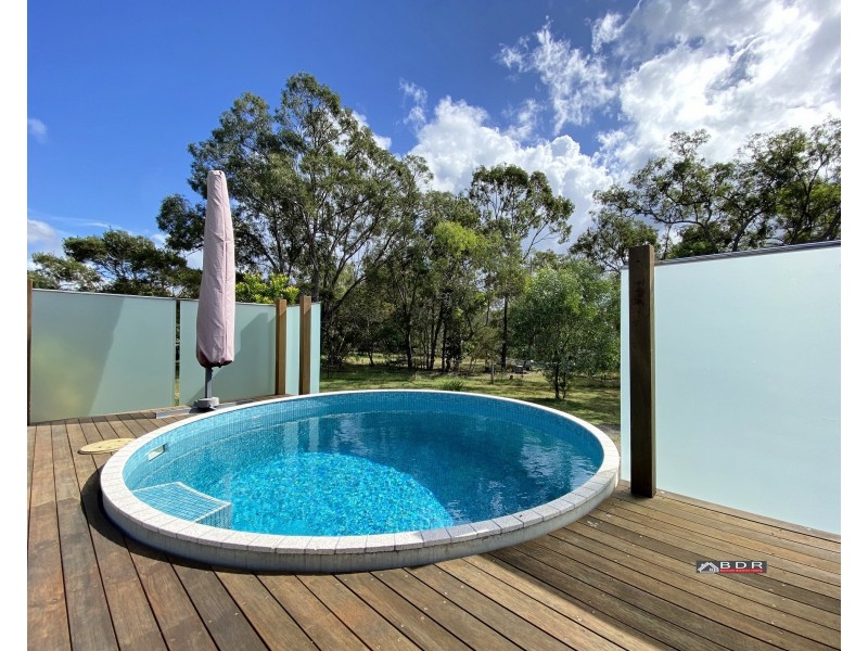 9 Island Close, Pacific Haven QLD 4659