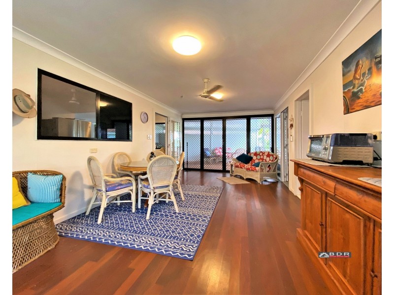 35 Mary St, Howard QLD 4659