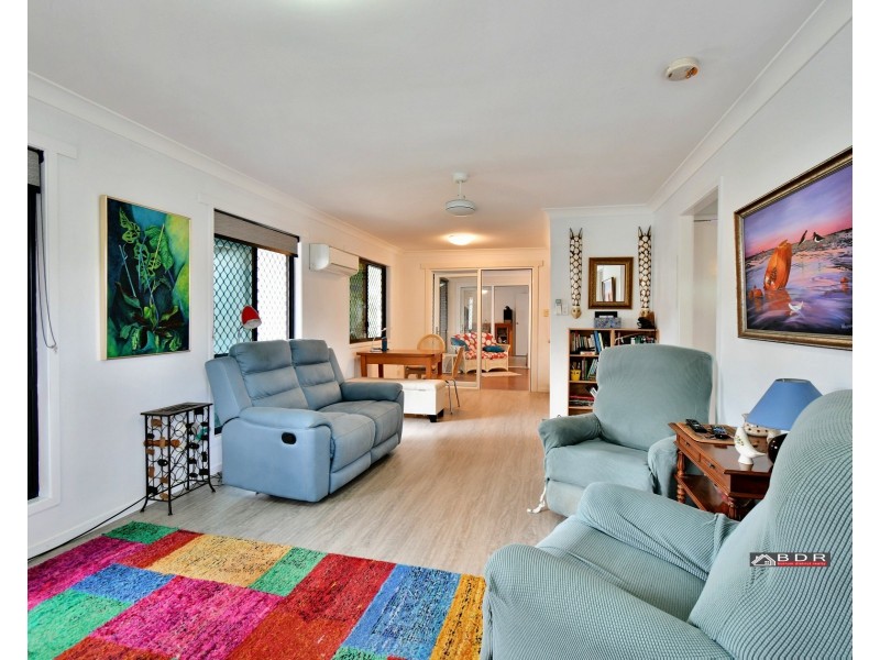 35 Mary St, Howard QLD 4659