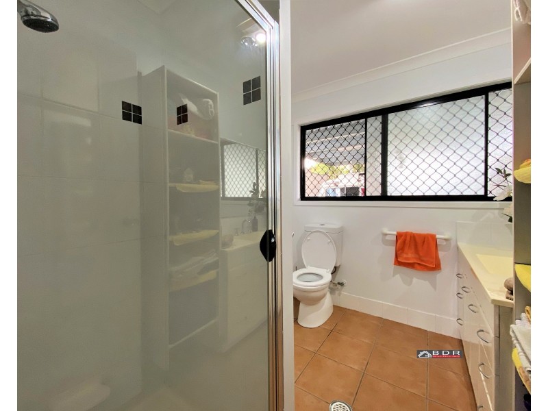 35 Mary St, Howard QLD 4659