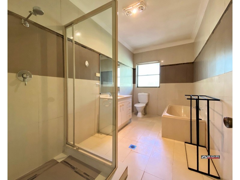 16-18 Raintree Avenue, Burrum Heads QLD 4659