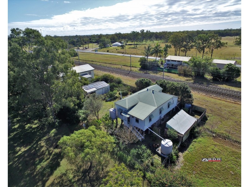 25 Robertson St, Torbanlea QLD 4662