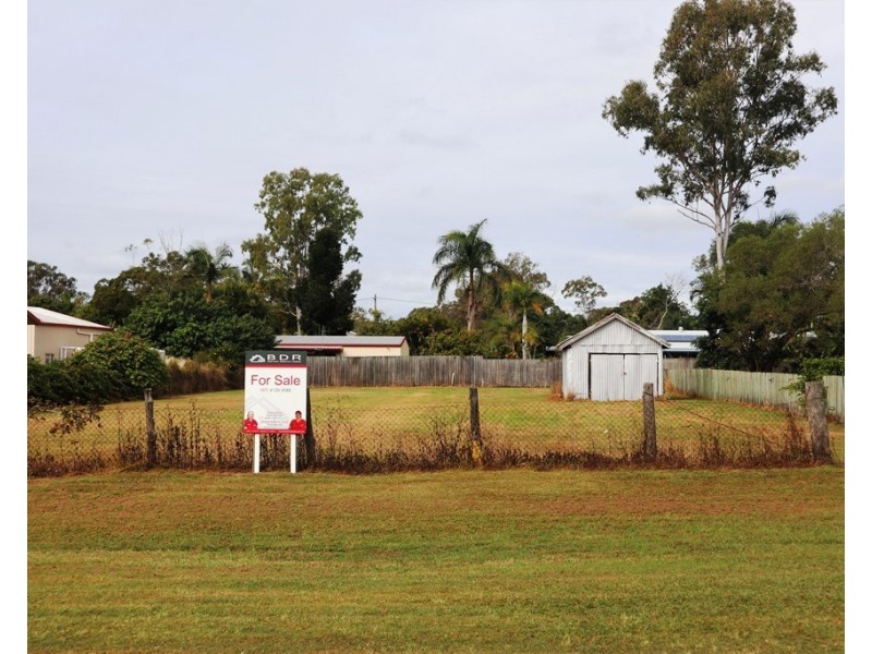 26 King St, Howard QLD 4659