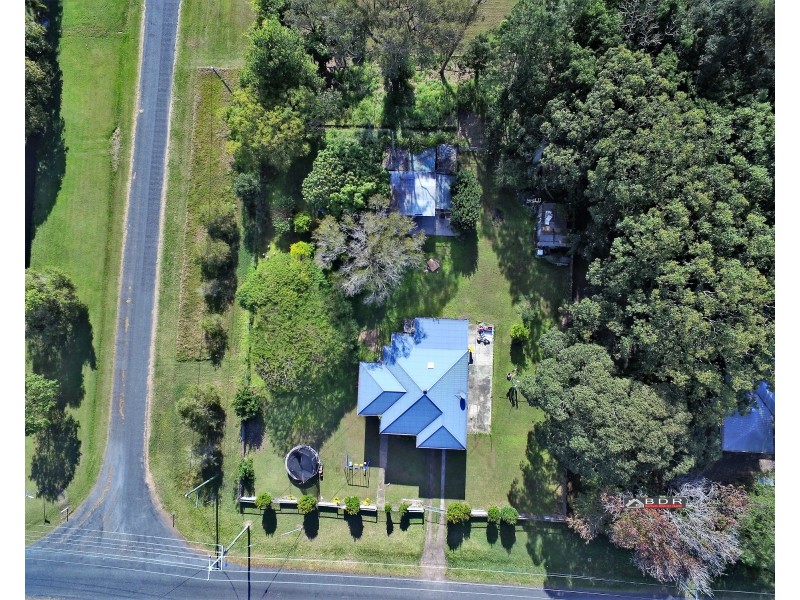 19 East St, Howard QLD 4659