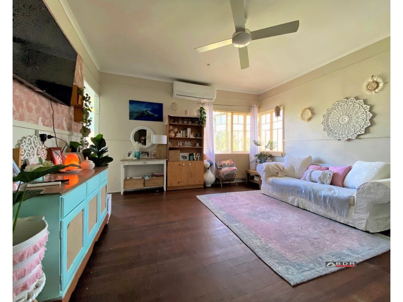 19 East St, Howard QLD 4659