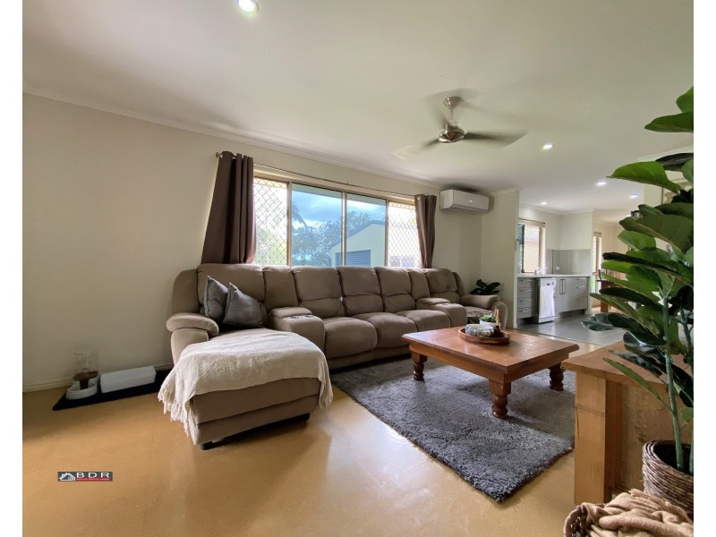 33 East Street, Howard QLD 4659