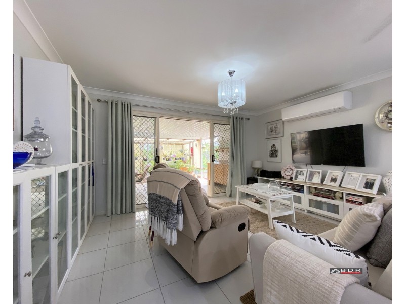 73 Beach Drive, Burrum Heads QLD 4659