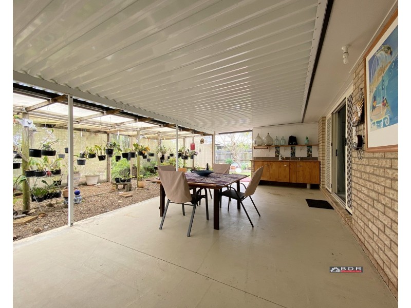 73 Beach Drive, Burrum Heads QLD 4659