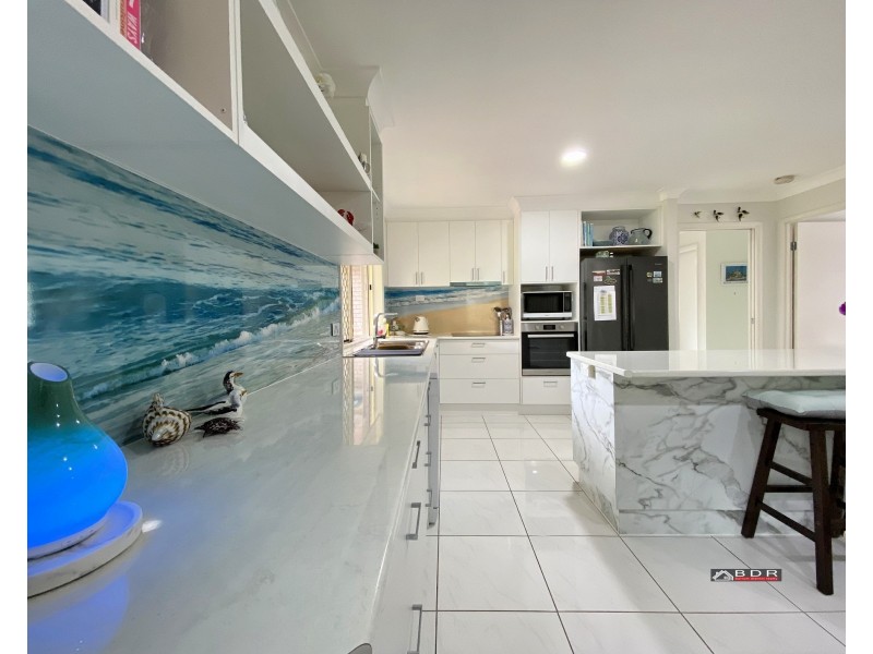 73 Beach Drive, Burrum Heads QLD 4659