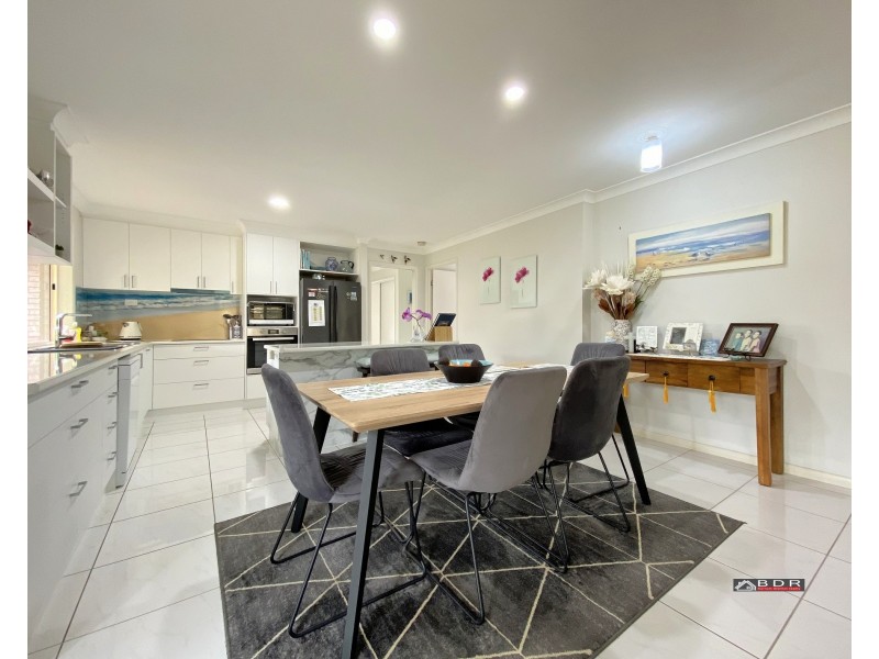 73 Beach Drive, Burrum Heads QLD 4659