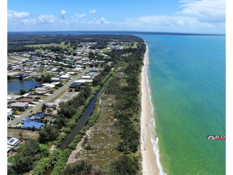 73 Beach Drive, Burrum Heads QLD 4659