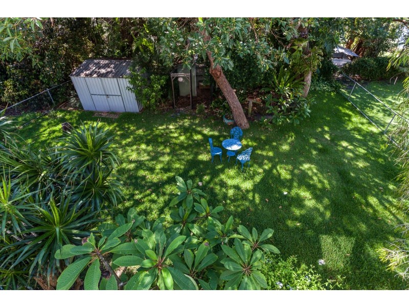 11 Booran Street, Point Lookout QLD 4183