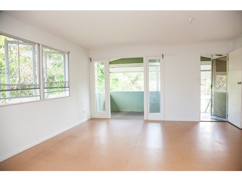 14 Barton Street, Dunwich QLD 4183
