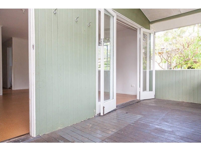 14 Barton Street, Dunwich QLD 4183