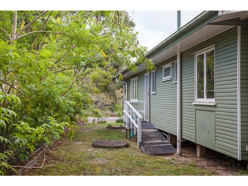 14 Barton Street, Dunwich QLD 4183