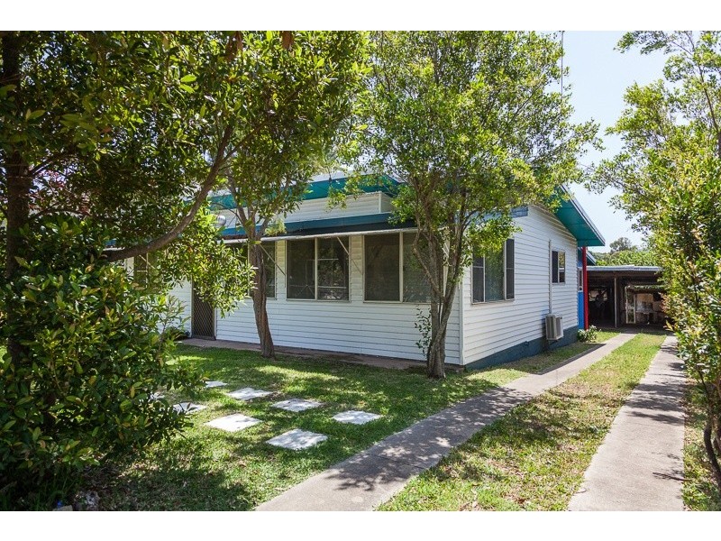 6 Oxley Parade, Dunwich QLD 4183