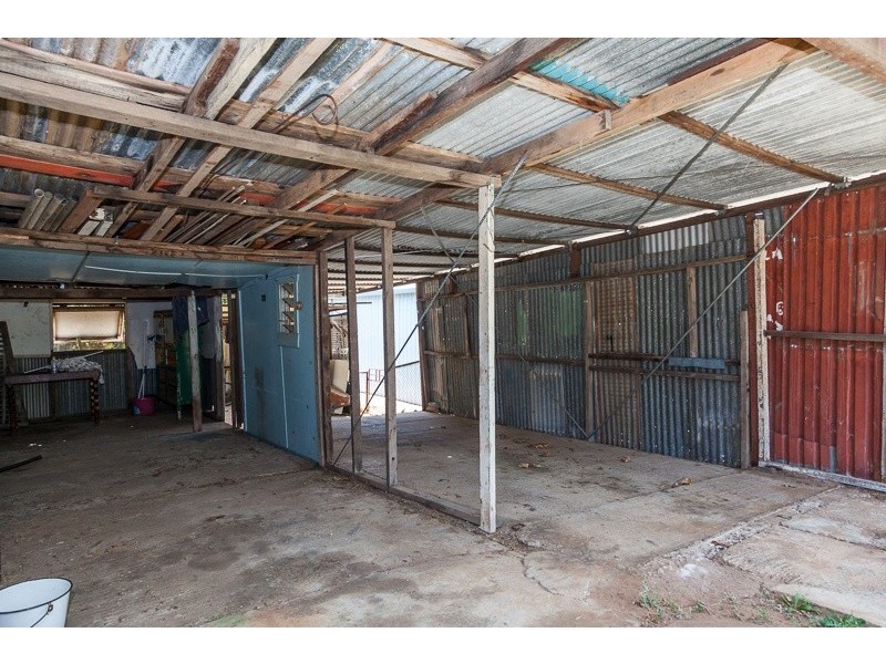 6 Oxley Parade, Dunwich QLD 4183