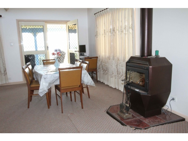 43 Rainbow Crescent, Dunwich QLD 4183