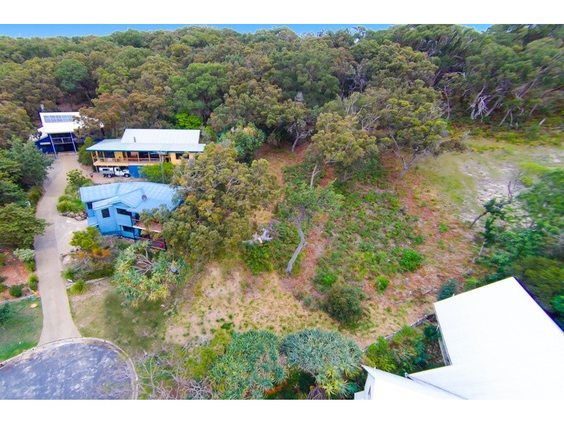 4a Baker Court, Point Lookout QLD 4183