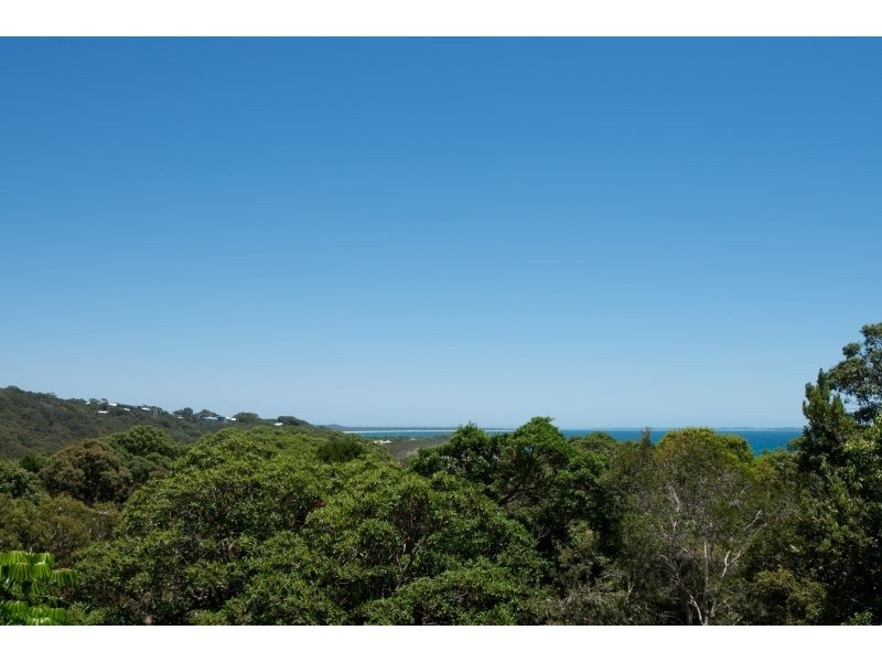 15 Billa Street, Point Lookout QLD 4183